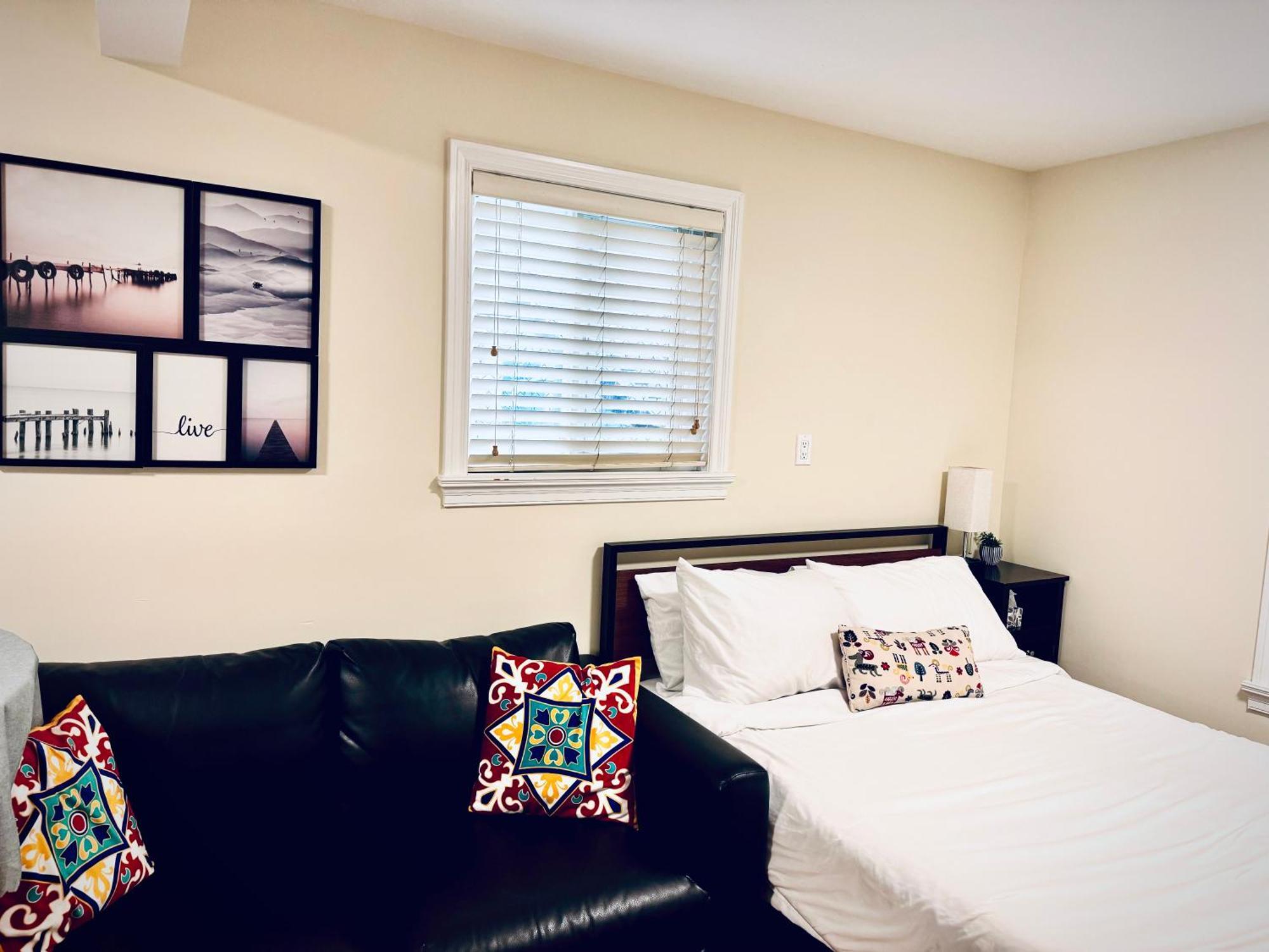 Casa de férias Cozy 2 Beds Spacious Rooms,close To Transit Vancouver